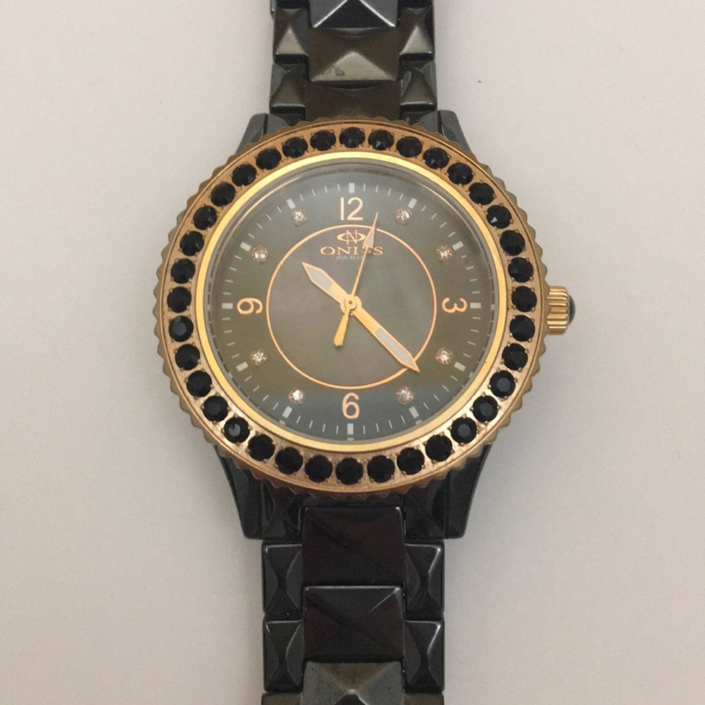 Oniss Watch